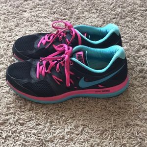 Women’s Nike Dual Fusion Shoes